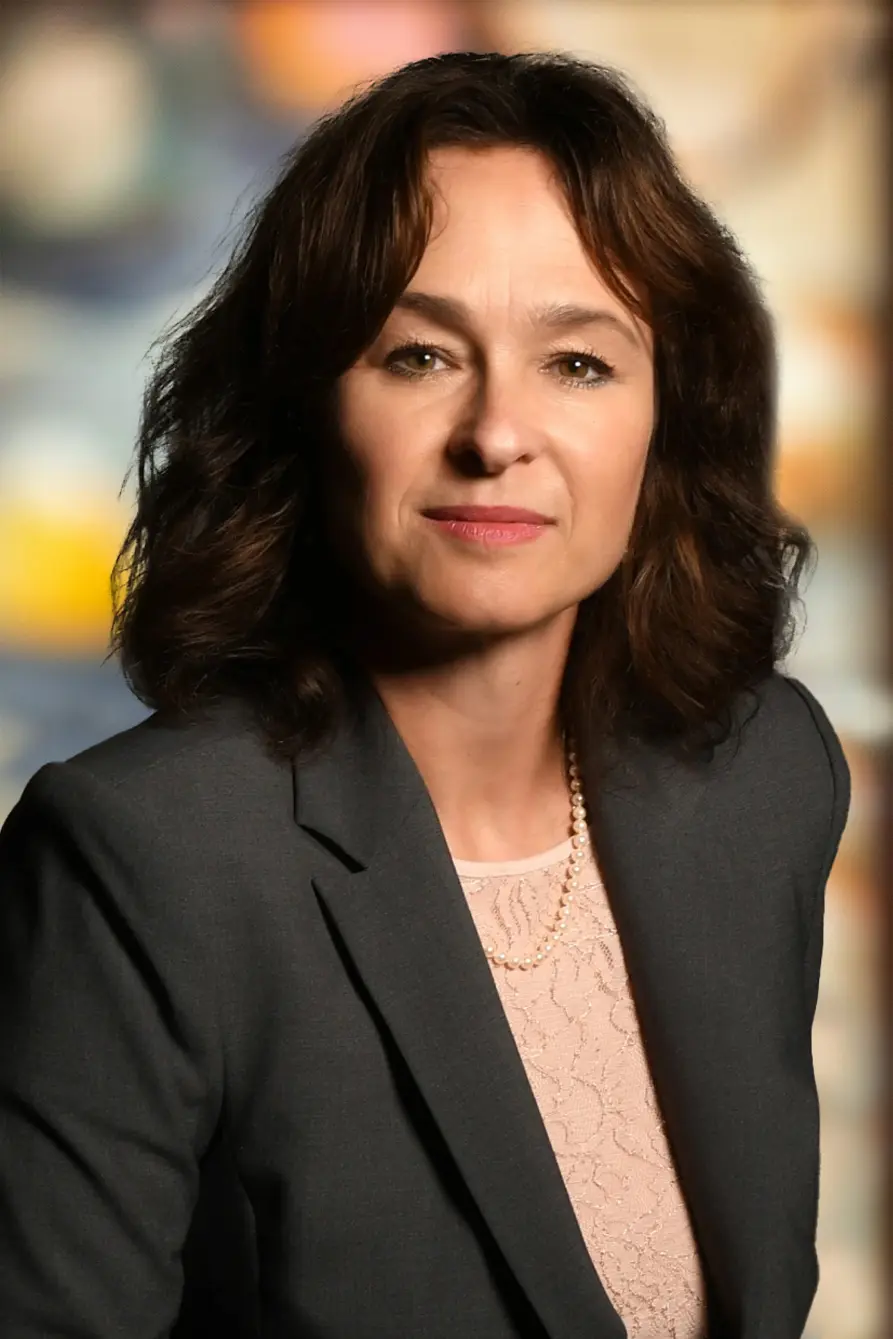 Laura J. Lemos-Image